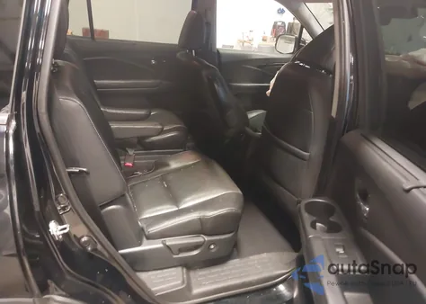 2019 Honda Pilot Elite z USA, uszkodzony, nr VIN 5FNYF6H05KB042998